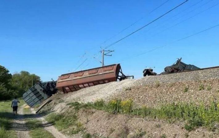 Подрыв железной дороги в Крыму сорвал доставку ракет в Севастополь, - британская разведка
