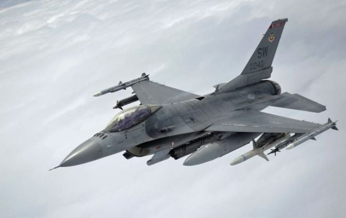 У Байдена готовы одобрить экспорт самолетов F-16 в Украину, но есть условие, - CNN