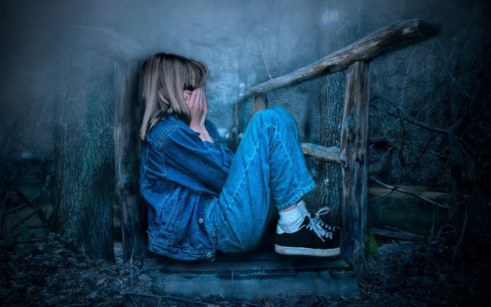 Издевательство и сексуальное насилие над 11-летней девочкой: в Киевской области задержана группа подростков