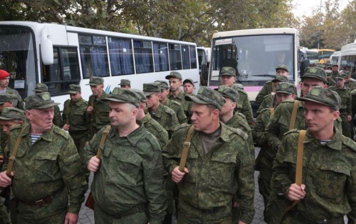 В РФ придумали новый способ для вербовки военных: обещают выдавать землю в оккупации
