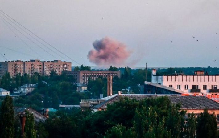 Оккупанты заявляют о массированном ракетном ударе по Донецку (видео)