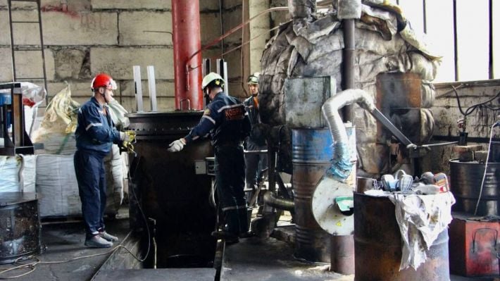 В Запорожье демонтировали печь для отходов, которая травила весь город