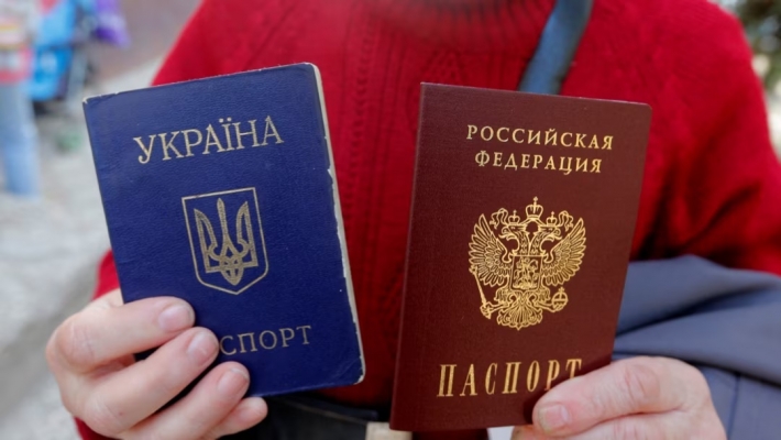 В Запорожской области оккупанты заставляют школьников получать российские паспорта