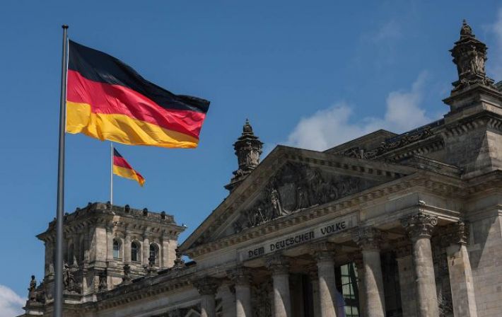 Германия обещает ответить России на ограничения для посольств и представительств