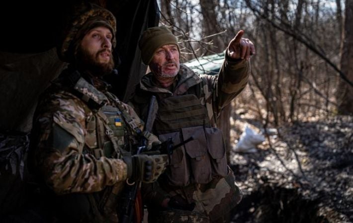 Украина проводит серию "формировочных операций", чтобы обмануть россиян перед наступлением, - FT