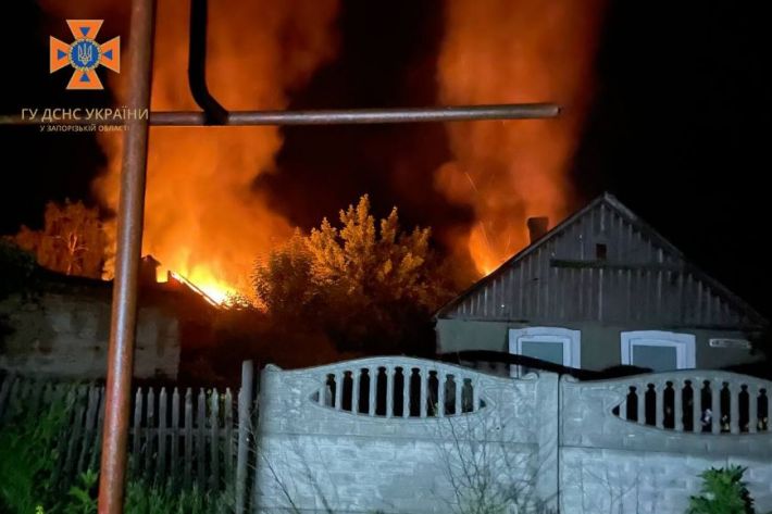 Рашисты обстреляли город в Запорожской области из самолета