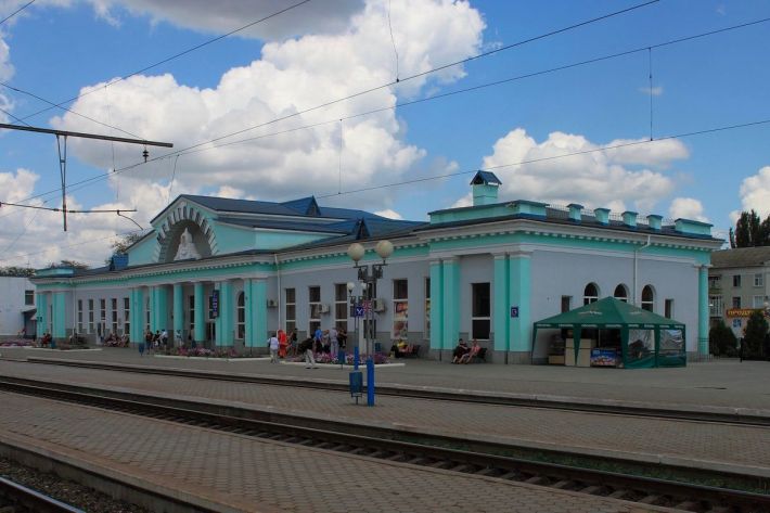 Мелитополь хотят “присоединить” к “Железным дорогам Новороссии” - но попозже (фото)