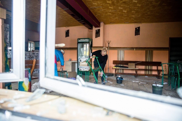 На Дніпропетровщині під час ракетного удару пошкоджено кафе переселенців з Гуляйполя