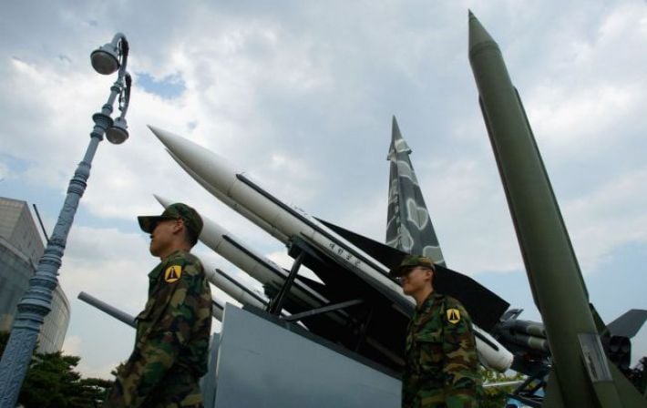 Відповідь КНДР: Південна Корея проведе військовий парад вперше за 10 років