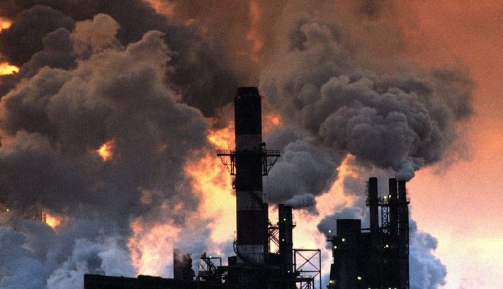 Мелитополь накроет ядовитым облаком в первые часы - что произойдет в случае провокации на заводе "Крымский Титан" (фото)