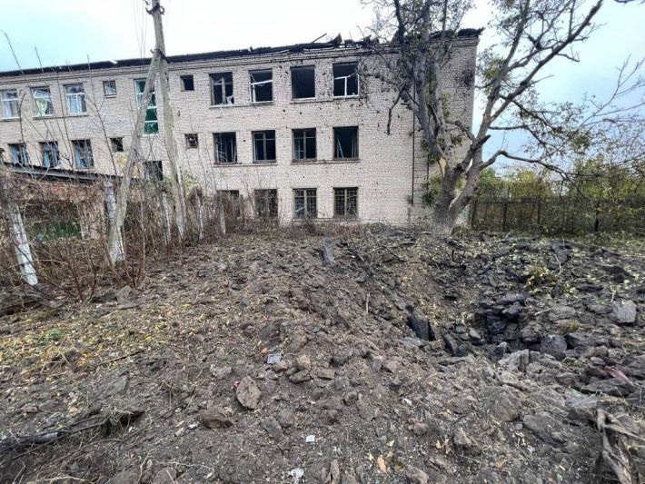 Враг обстрелял многоэтажку в Запорожской области, есть жертвы