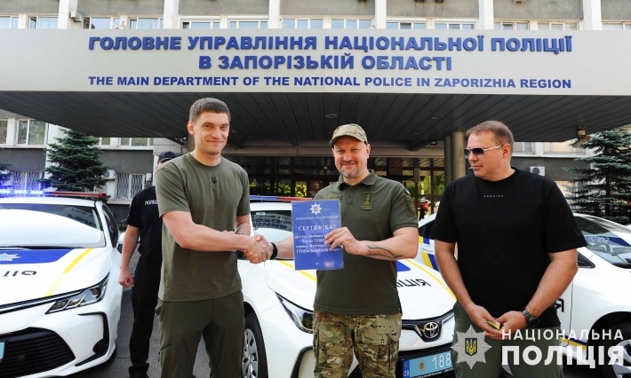 Поліцейські Мелітополя отримали від міської влади нові службові автомобілі (фото)