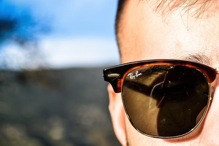 Как правильно подобрать солнцезащитные очки?
