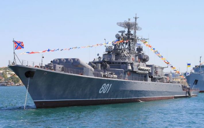 Войска РФ уводят часть Черноморского флота из Крыма, чтобы минимизировать потери, - ISW