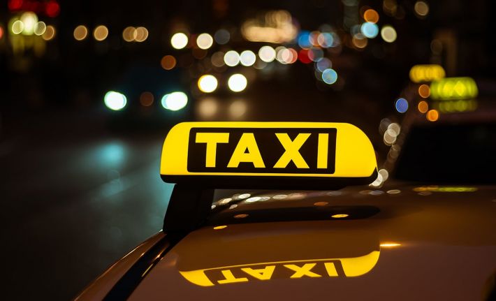 В оккупированном Мелитополе таксист критикует власть и сдает пассажиров ФСБ-шникам