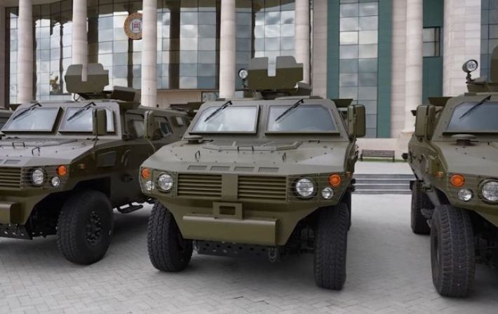 В России впервые заметили китайские военные машины. Ими похвастался Кадыров
