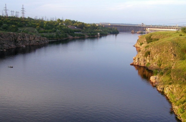 В Запорожье река Днепр перестанет быть судоходной на длительное время