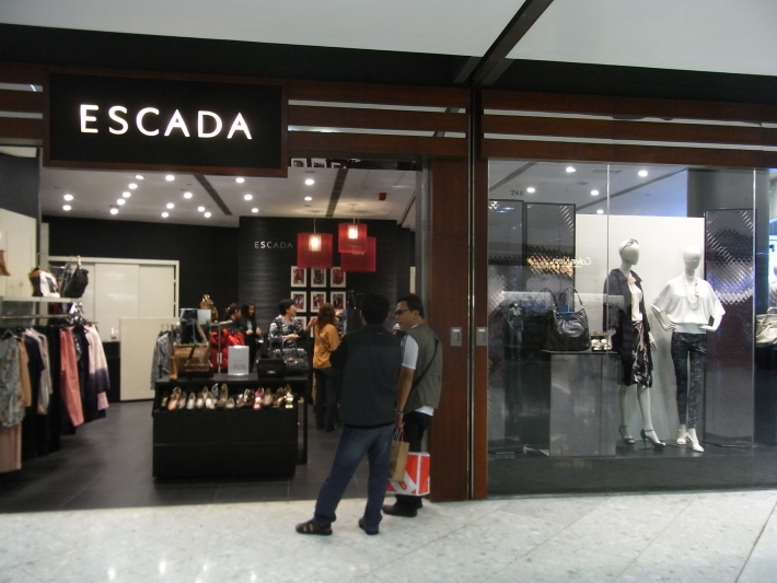 Escada современный дизайн одежды для женщин