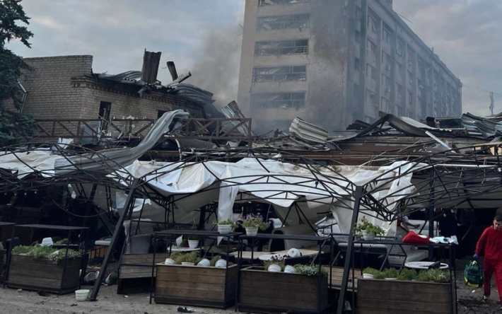 Вдарили прицільно по людях: у Краматорську через ракетний удар 2 загиблих та 22 постраждалих