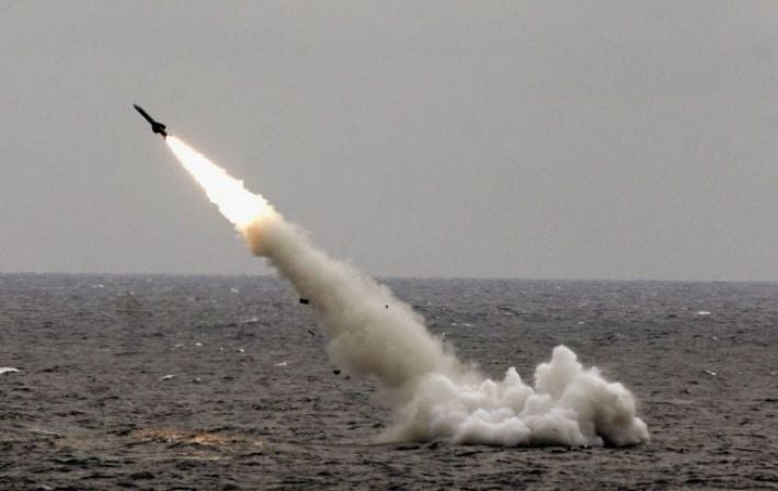 Росія вдруге за добу змінила кількість ракетоносіїв у Чорному морі. Який залп "Калібрів"