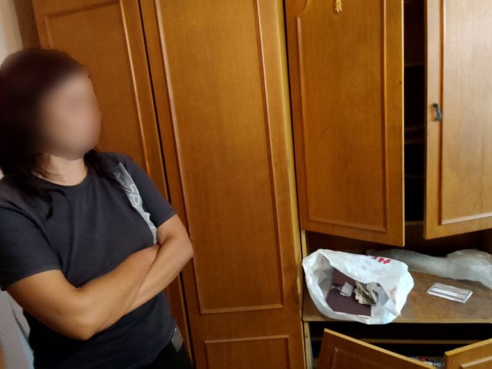 У Мелітополі поліцаї-рашисти увірвалися в будинок до жінки для зйомки пропагандистського матеріалу