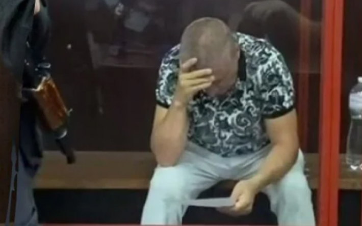 Родственники пытались вывезти Porche: суд арестовал имущество семьи экс-военкома Борисова (фото, видео)