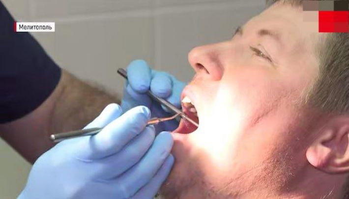 В стоматологии Мелитополя за бесплатную процедуру дерут деньги со всех подряд (фото)