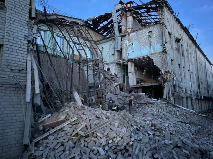 Оккупанты атаковали жилые дома в Запорожской области