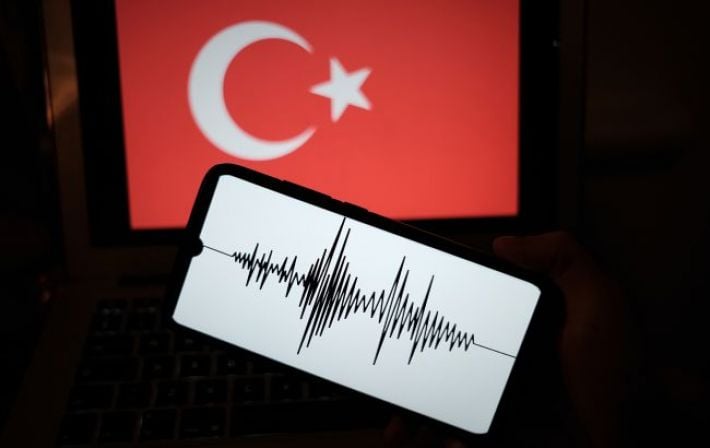 В Турции снова произошло землетрясение: зафиксировали два подземных толчка