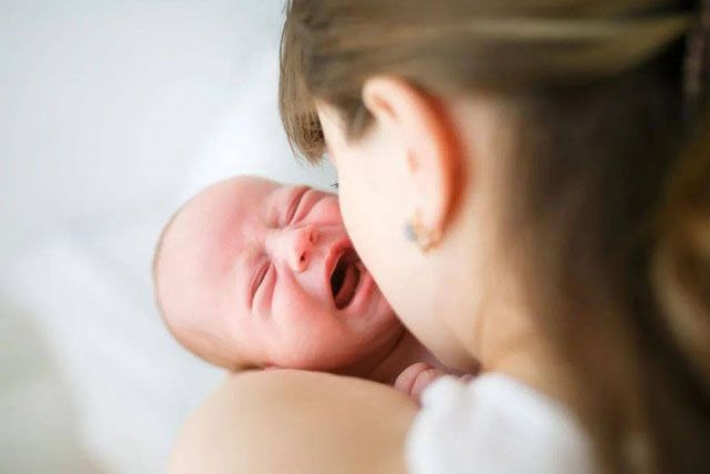 В Запорожье будут судить медработницу, из-за халатности которой новорожденный ребенок получил ожоги