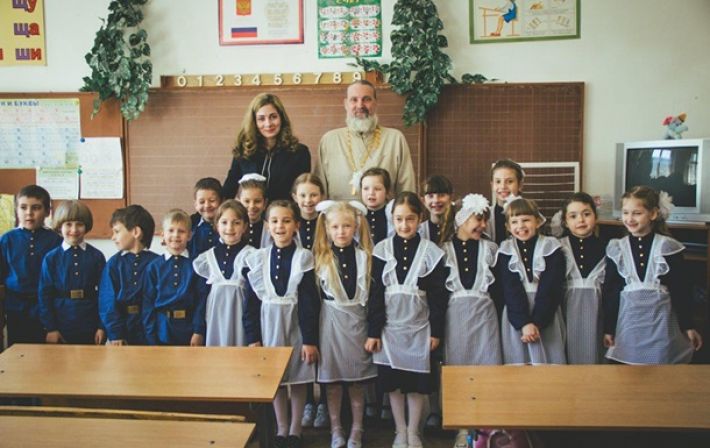 Возврат в СССР за счёт родителей - стало известно, сколько в оккупированном Мелитополе обойдется ребенка в школу собрать