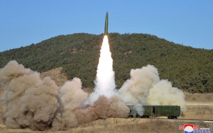 США "глубоко обеспокоены" из-за возможного сотрудничества КНДР и РФ в ядерно-ракетной сфере