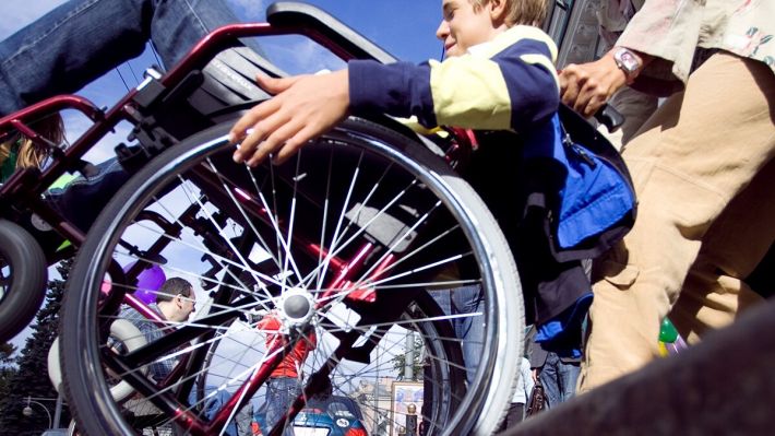 Дивний русскій мір: у Мелітополі інваліда виганяють на вулицю, а він доноси пише (фото)