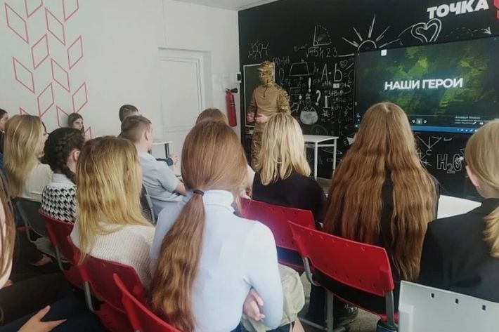 Мелитопольским школьникам на уроках будут доносить "правильные" мысли об "СВО"