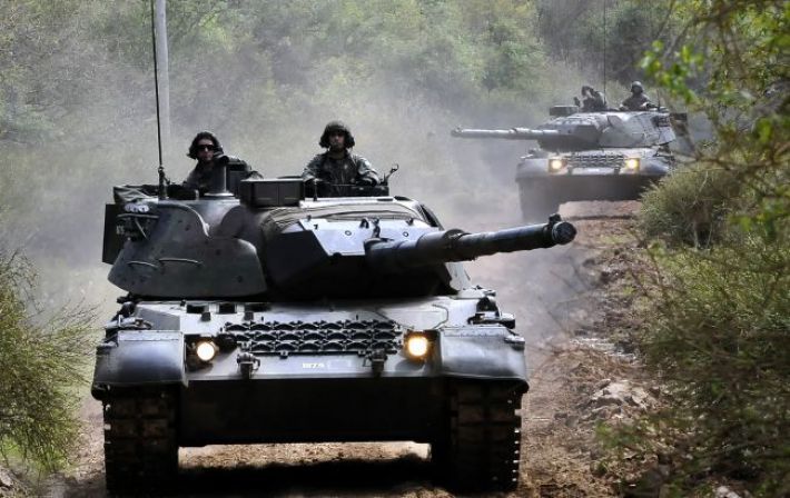 Швейцарія проведе розслідування невдалої спроби продажу Україні танків Leopard 1