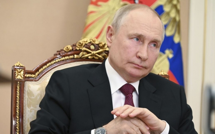 "Знайди мене, якщо зможеш": Путін загубив годинник на руках і не зміг дізнатися час