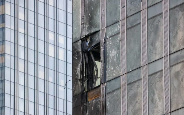 Атака БПЛА по Москве: появилось видео момента попадания в небоскреб и разрушений в области