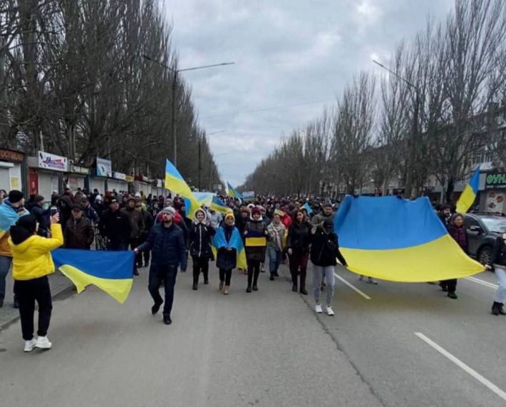 Мы вернемся домой" - мэр Мелитополя поздравил горожан с праздником украинского флага (фото)