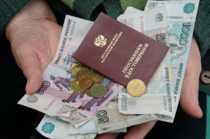 Фейковые чиновники признали проблему -  пенсионерам на Мелитопольщине занижают русские выплаты (фото)