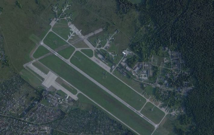 З'явилися супутникові знімки аеродрому у Курську після атаки СБУ