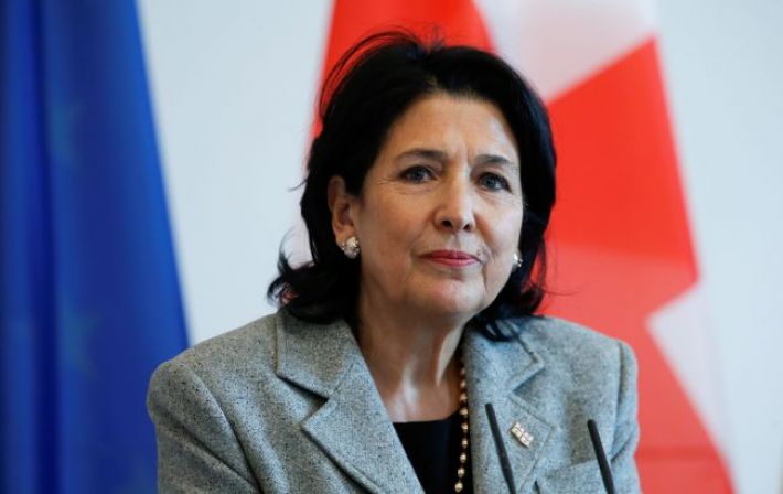 Из-за визита в Европу. Правящая партия Грузии запускает процедуру импичмента президента