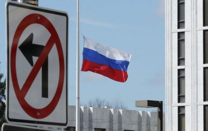 ЕС планирует отменить санкции в отношении трех российских бизнесменов, - Reuters