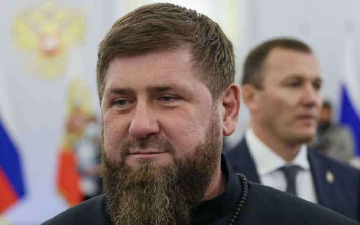 Лидер Чечни Кадыров умер: в больницу летят вертолеты из Кремля - СМП