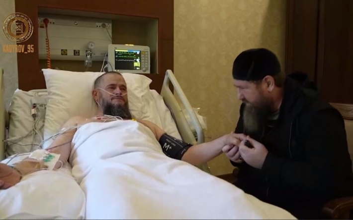 Видео Кадырова из больницы в Москве: на что обращают внимание обозреватели