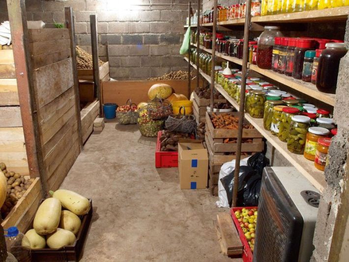 За лето вырыли подвал: жители Мелитополя готовятся к деоккупации города