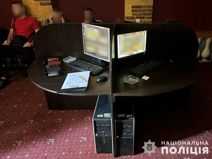 Невзирая на войну, в Запорожье продолжают работать нелегальные казино (фото)
