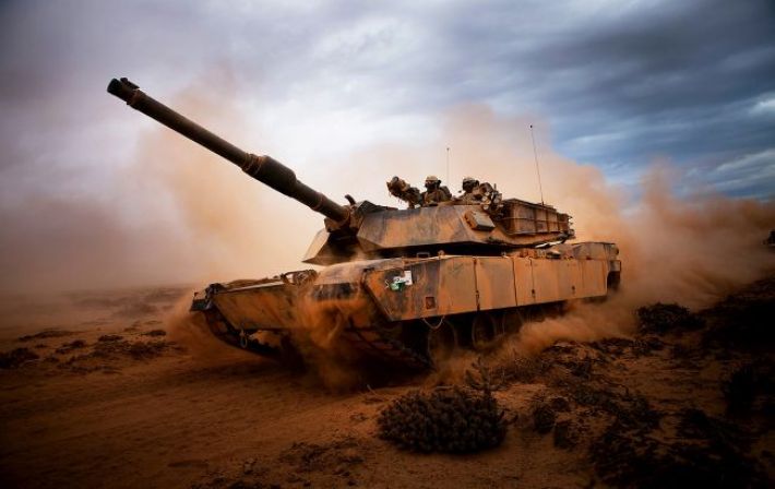 Первая партия танков Abrams уже прибыла в Украину, - NYT