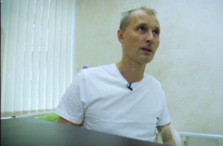 В Мелитополе подорванный экс-гауляйтер рассказал о своей тяжелой судьбе и показал обрубок ноги (видео)