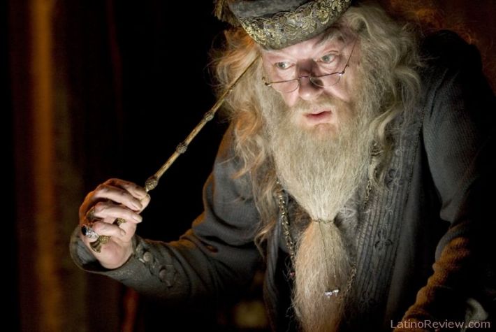 Актер Майкл Гэмбон умер в возрасте 82 лет: он сыграл Дамблдора в "Гарри Поттере"