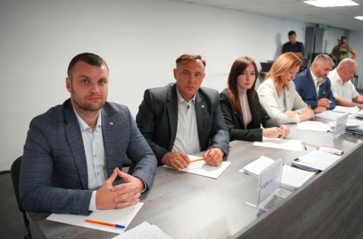 Хто зі зрадників у Мелітополі та Запорізькій області проміняв Батьківщину на липовий депутатський мандат (фото)